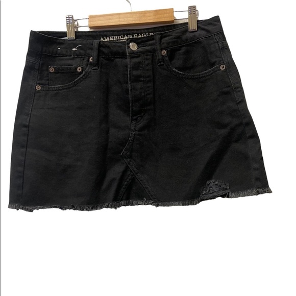 American Eagle Outfitters Black mid length Jean Skirt with Frayed At the bottom. - Picture 3 of 10